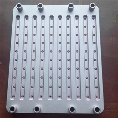 白い針金型ヘッド針板